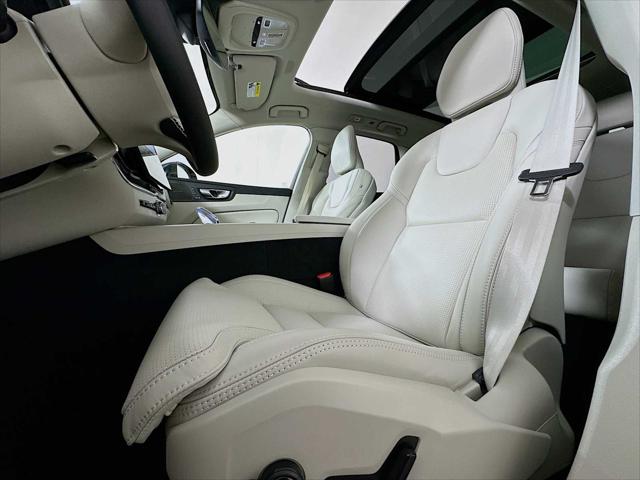 2026 Volvo XC60 Plug-In Hybrid Ultra, T8 AWD Electric/Gasoline, Dark