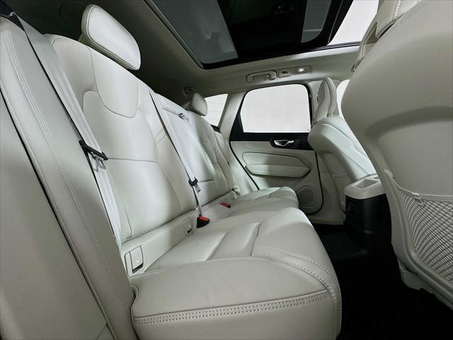2026 Volvo XC60 Plug-In Hybrid Ultra, T8 AWD Electric/Gasoline, Dark