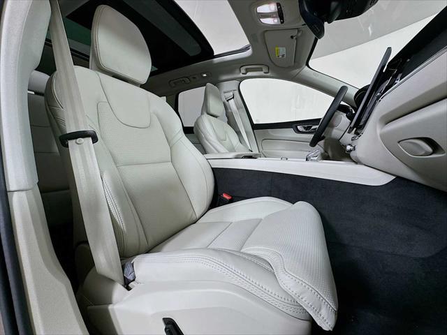 2026 Volvo XC60 Plug-In Hybrid Ultra, T8 AWD Electric/Gasoline, Dark