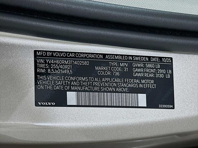 2026 Volvo XC60 Plug-In Hybrid Ultra, T8 AWD Electric/Gasoline, Dark