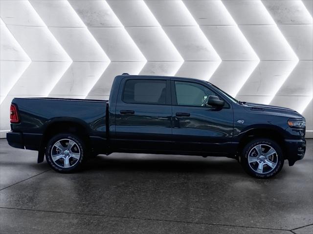 2026 Ram 1500 Express Crew Cab 4x4 5'7" Box
