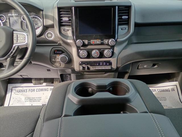 2026 Ram 1500 Express Crew Cab 4x4 5'7" Box