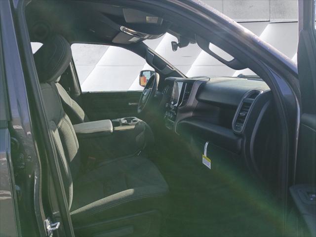 2026 Ram 1500 Express Crew Cab 4x4 5'7" Box