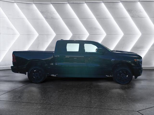 2026 Ram 1500 Express Crew Cab 4x4 5'7" Box