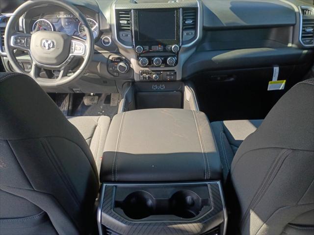 2026 Ram 1500 Express Crew Cab 4x4 5'7" Box
