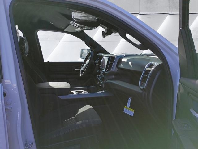 2026 Ram 1500 Express Crew Cab 4x4 5'7" Box