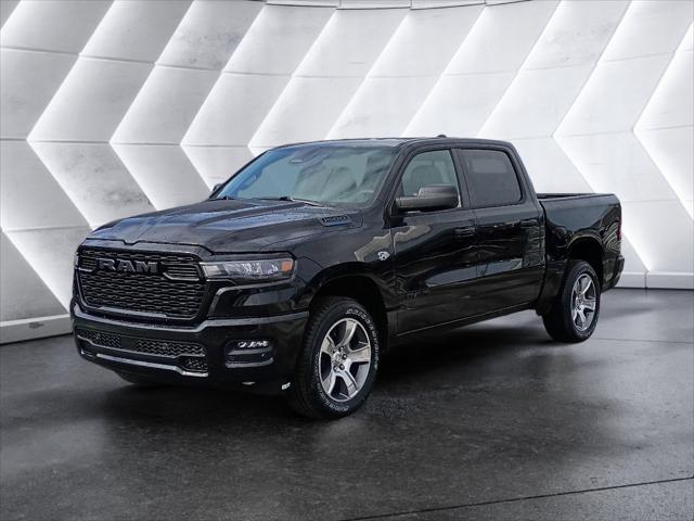 2026 Ram 1500 Express Crew Cab 4x4 5'7" Box