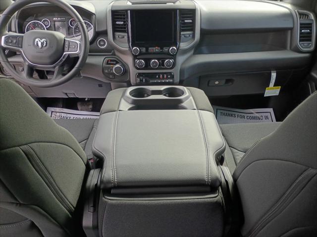 2026 Ram 1500 Express Crew Cab 4x4 5'7" Box