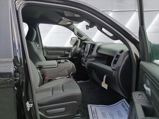 2026 Ram 1500 Express Crew Cab 4x4 5'7" Box