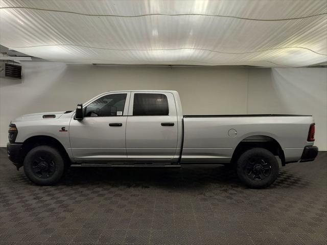 2026 RAM Ram 3500 RAM 3500 TRADESMAN CREW CAB 4X4 8 BOX