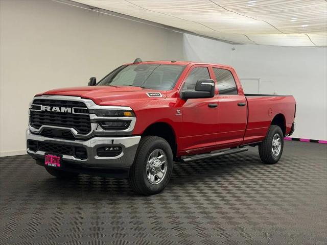 2026 RAM Ram 3500 RAM 3500 TRADESMAN CREW CAB 4X4 8 BOX