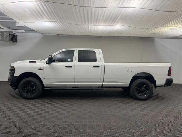 2026 RAM Ram 3500 RAM 3500 TRADESMAN CREW CAB 4X4 8 BOX