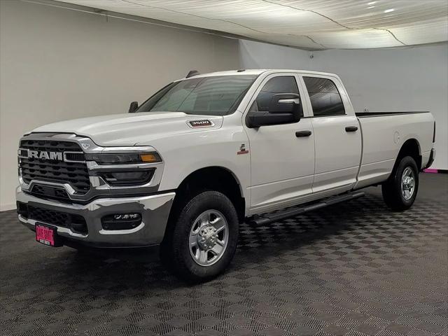 2026 RAM Ram 3500 RAM 3500 TRADESMAN CREW CAB 4X4 8 BOX