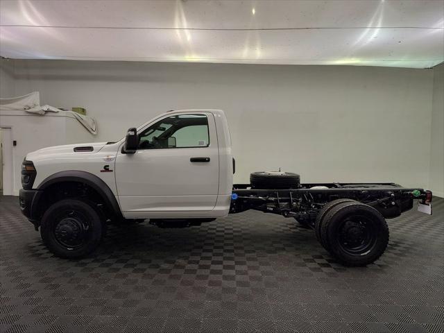 2026 RAM Ram 5500 Chassis Cab RAM 5500 TRADESMAN CHASSIS REGULAR CAB 4X4 60 CA