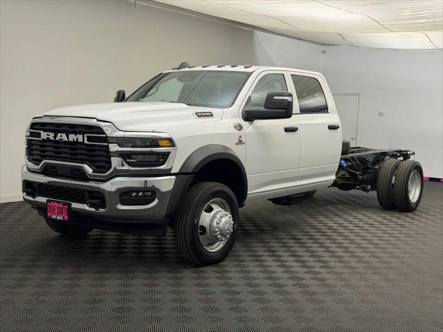 2026 RAM Ram 5500 Chassis Cab RAM 5500 TRADESMAN CHASSIS CREW CAB 4X4 84 CA