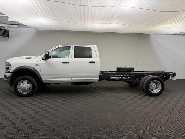 2026 RAM Ram 5500 Chassis Cab RAM 5500 TRADESMAN CHASSIS CREW CAB 4X4 84 CA