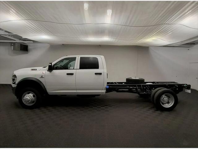 2026 RAM Ram 5500 Chassis Cab RAM 5500 TRADESMAN CHASSIS CREW CAB 4X4 84 CA 2026 RAM Ram 5500 Chassis Cab RAM 5500 TRADESMAN CHASSIS CREW CAB 4X4 84 CA