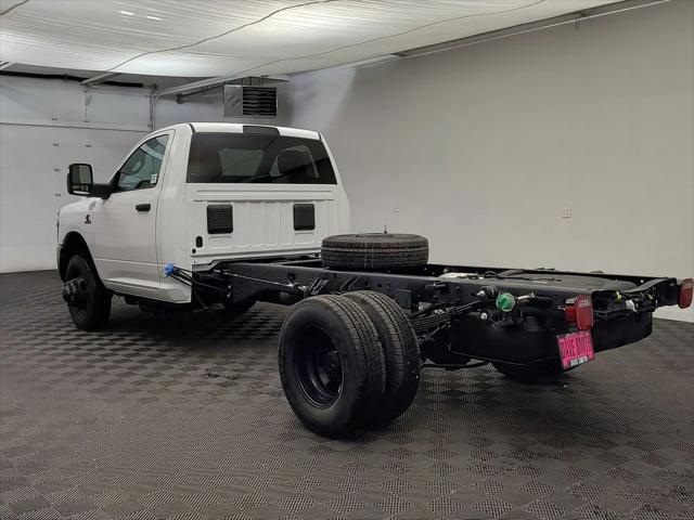 2026 RAM Ram 3500 Chassis Cab RAM 3500 TRADESMAN CHASSIS REGULAR CAB 4X4 84 CA
