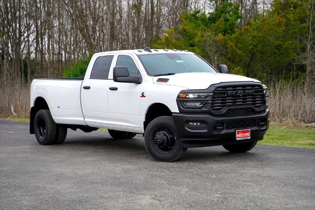 2026 RAM Ram 3500 RAM 3500 TRADESMAN CREW CAB 4X4 8 BOX