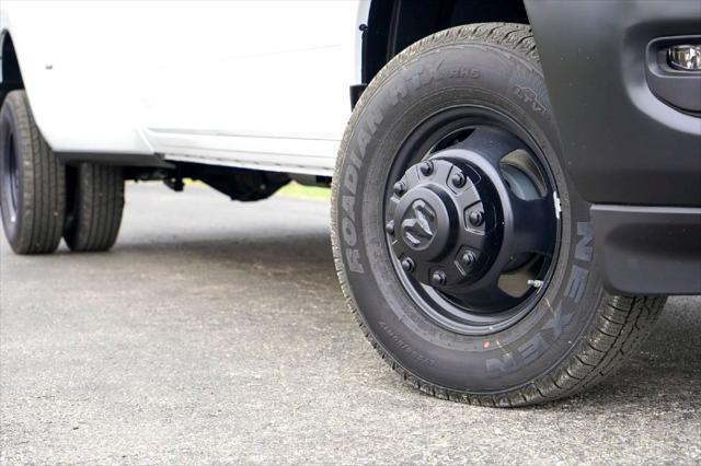 2026 RAM Ram 3500 RAM 3500 TRADESMAN CREW CAB 4X4 8 BOX