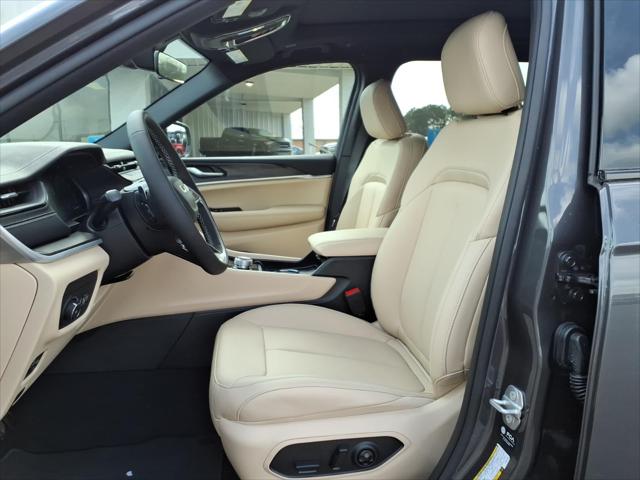 2026 Jeep Grand Cherokee Limited 4x2
