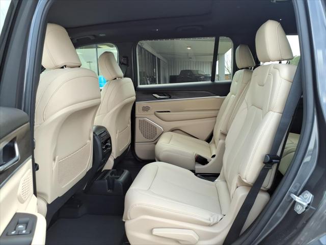2026 Jeep Grand Cherokee Limited 4x2