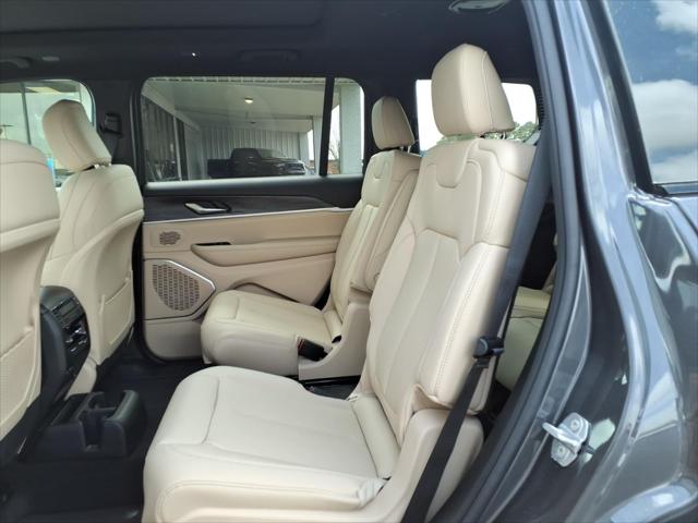 2026 Jeep Grand Cherokee Limited 4x2
