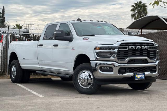 2026 RAM Ram 3500 RAM 3500 TRADESMAN CREW CAB 4X4 8 BOX
