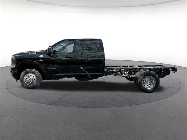 2026 RAM Ram 3500 Chassis Cab RAM 3500 BIG HORN CREW CAB CHASSIS 4X4 60 CA