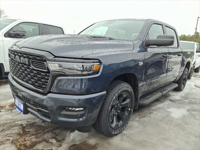 2026 RAM Ram 1500 RAM 1500 EXPRESS CREW CAB 4X4 57 BOX