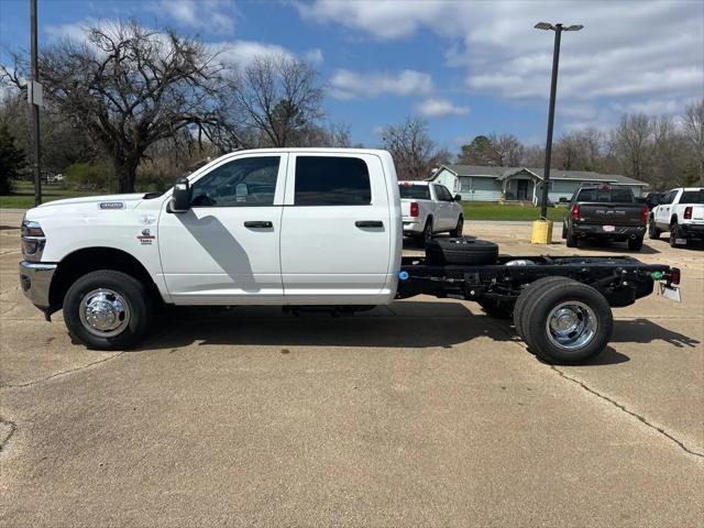 2026 RAM Ram 3500 Chassis Cab RAM 3500 TRADESMAN CREW CAB CHASSIS 4X4 60 CA