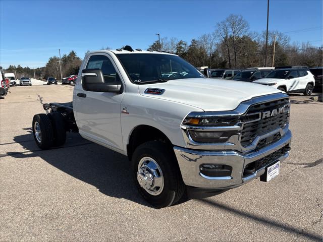 2026 RAM Ram 3500 Chassis Cab RAM 3500 TRADESMAN CHASSIS REGULAR CAB 4X4 60 CA