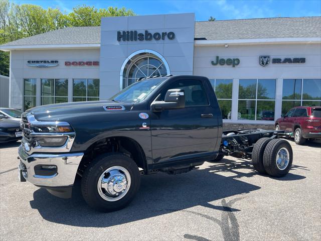 2026 RAM Ram 3500 Chassis Cab RAM 3500 TRADESMAN CHASSIS REGULAR CAB 4X4 60 CA 2026 RAM Ram 3500 Chassis Cab RAM 3500 TRADESMAN CHASSIS REGULAR CAB 4X4 60 CA