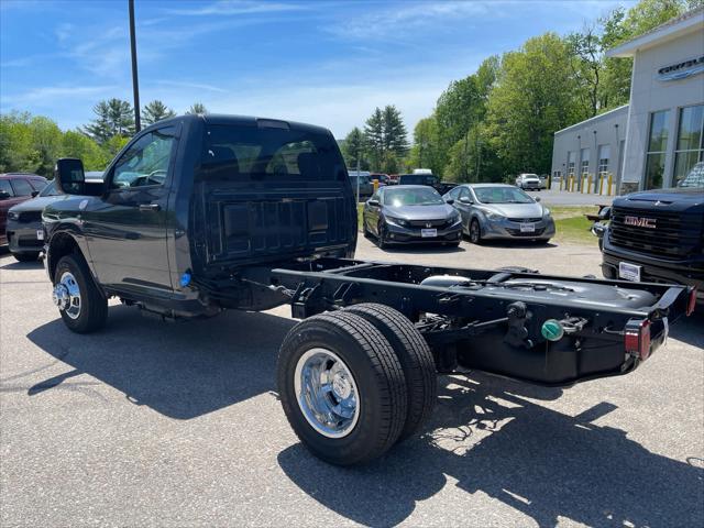 2026 RAM Ram 3500 Chassis Cab RAM 3500 TRADESMAN CHASSIS REGULAR CAB 4X4 60 CA 2026 RAM Ram 3500 Chassis Cab RAM 3500 TRADESMAN CHASSIS REGULAR CAB 4X4 60 CA