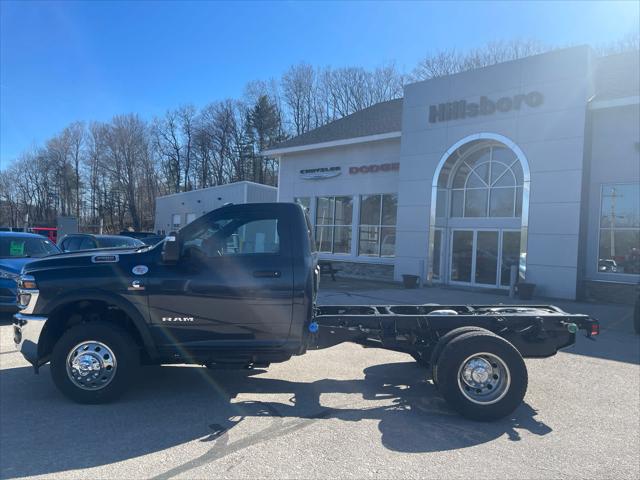 2026 RAM Ram 3500 Chassis Cab RAM 3500 BIG HORN CHASSIS REGULAR CAB 4X4 60 CA