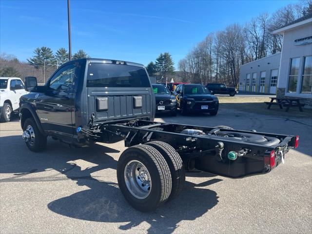 2026 RAM Ram 3500 Chassis Cab RAM 3500 BIG HORN CHASSIS REGULAR CAB 4X4 60 CA