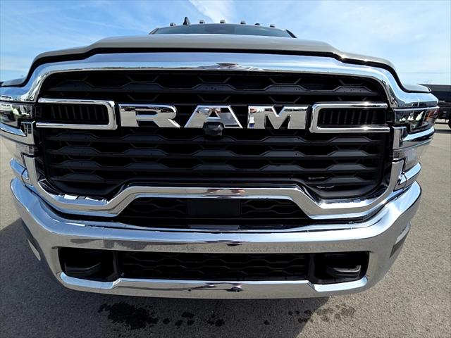 2026 RAM Ram 3500 Chassis Cab RAM 3500 TRADESMAN CREW CAB CHASSIS 4X4 60 CA