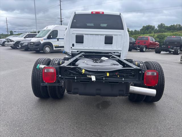 2026 RAM 3500 Chassis RAM 3500 TRADESMAN CREW CAB CHASSIS 4X4 60 CA