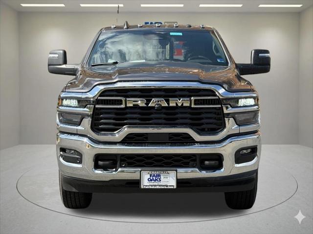 2026 RAM Ram 3500 RAM 3500 TRADESMAN CREW CAB 4X4 64 BOX
