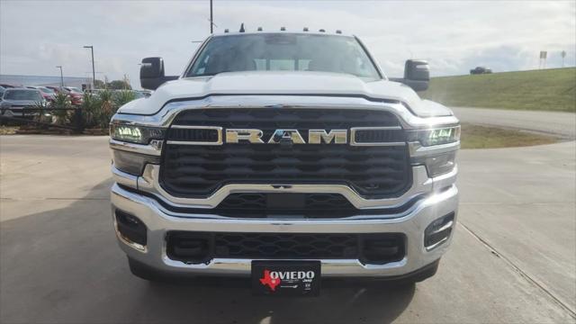 2026 RAM Ram 3500 RAM 3500 TRADESMAN CREW CAB 4X4 8 BOX