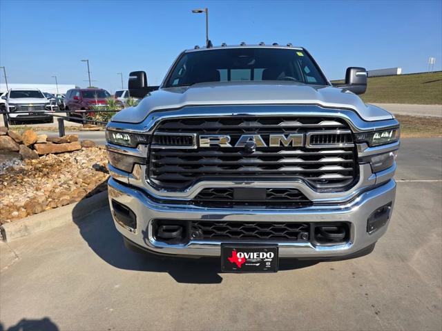 2026 RAM Ram 3500 RAM 3500 TRADESMAN CREW CAB 4X4 8 BOX
