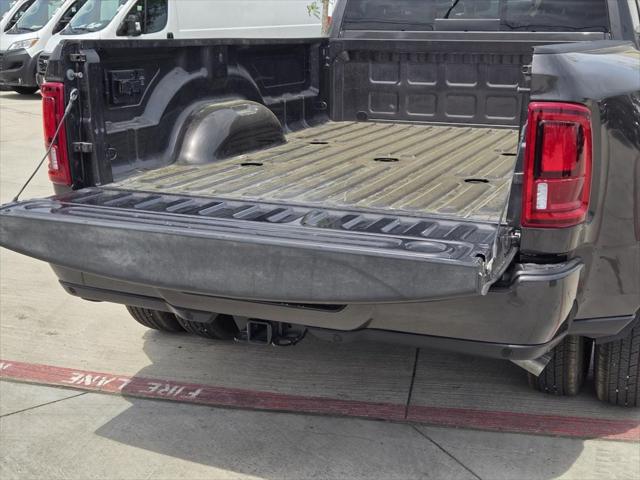 2026 Ram 3500 Laramie Crew Cab 4x4 8' Box