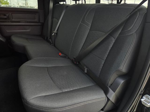 2026 Ram 2500 Black Express Crew Cab 4x4 6'4" Box