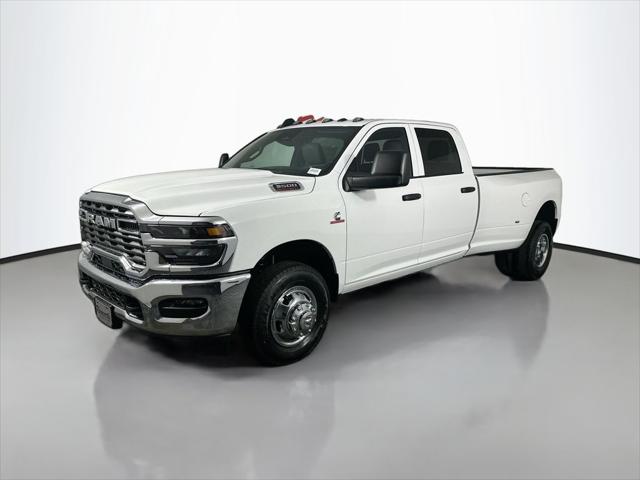 2026 RAM Ram 3500 RAM 3500 TRADESMAN CREW CAB 4X2 8 BOX