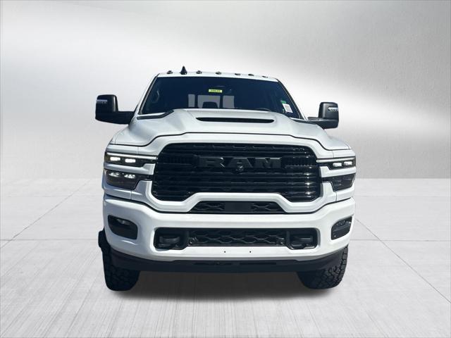 2026 RAM Ram 3500 RAM 3500 LIMITED MEGA CAB 4X4 64 BOX