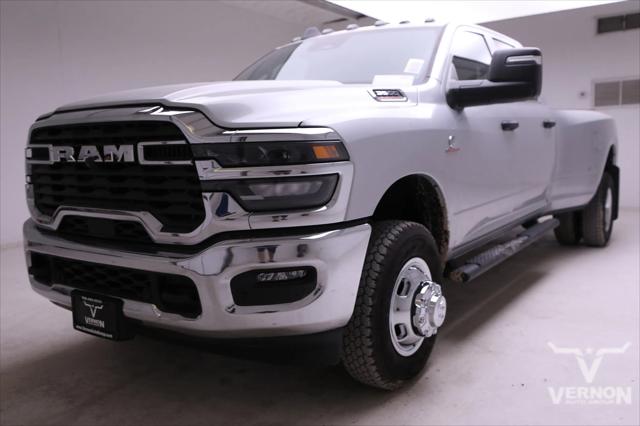 2026 RAM Ram 3500 RAM 3500 TRADESMAN CREW CAB 4X4 8 BOX