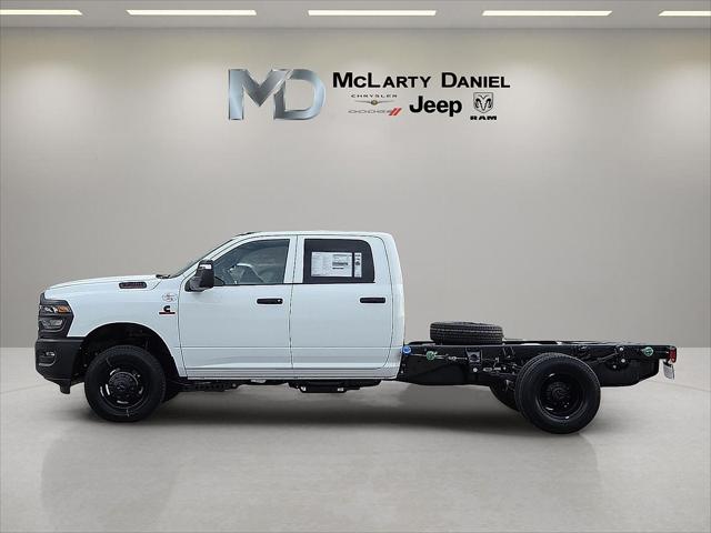 2026 RAM Ram 3500 Chassis Cab RAM 3500 TRADESMAN CREW CAB CHASSIS 4X4 60 CA