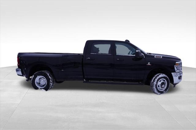 2026 RAM Ram 3500 RAM 3500 TRADESMAN CREW CAB 4X4 8 BOX