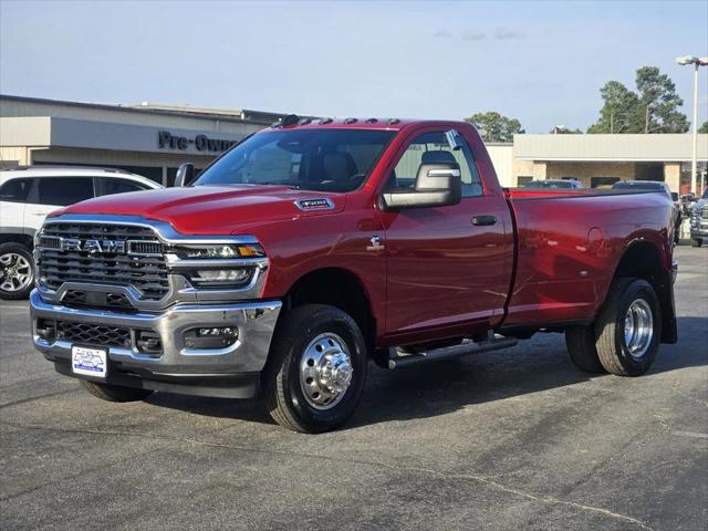 2026 RAM Ram 3500 RAM 3500 TRADESMAN REGULAR CAB 4X4 8 BOX
