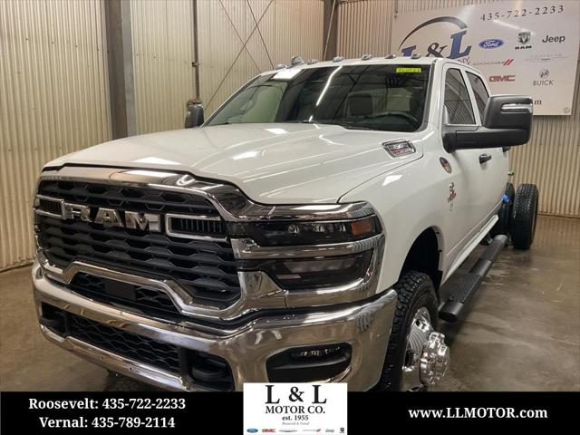 2026 RAM Ram 3500 Chassis Cab RAM 3500 TRADESMAN CREW CAB CHASSIS 4X4 60 CA